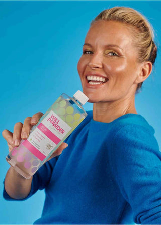 Davinia Taylor with WillPowders pure C8 MCT oil